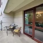 Stylish Apartment In Zablocie